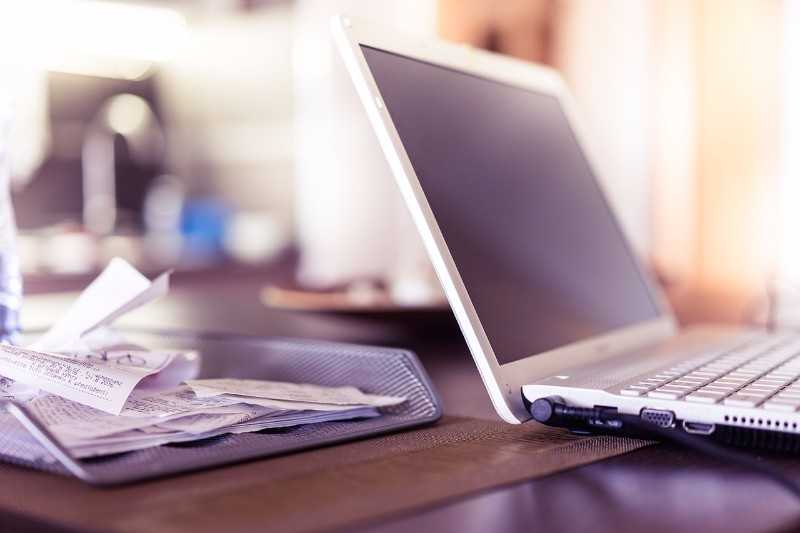 Paying your bills and employees with fast finance