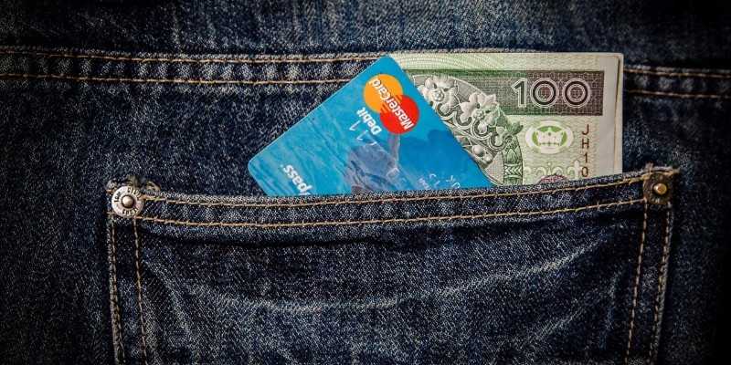 How are Merchant Cash Advances different from a Bank Loan?